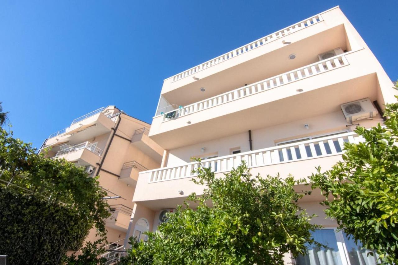 Apartment Cvita Free Beach Parking マカルスカ エクステリア 写真